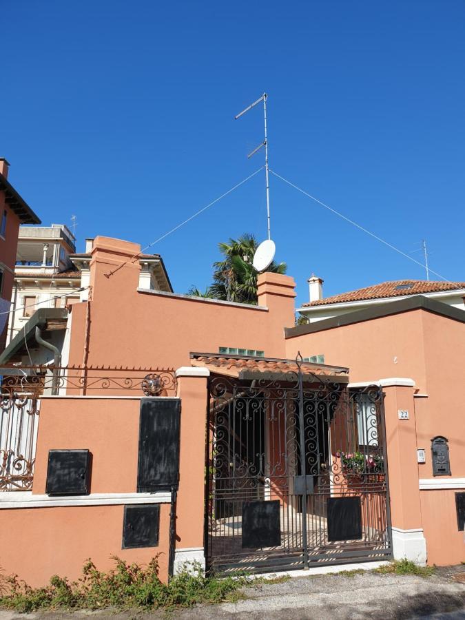 Cottage Al Mare Martina Lido de Venecia Exterior foto